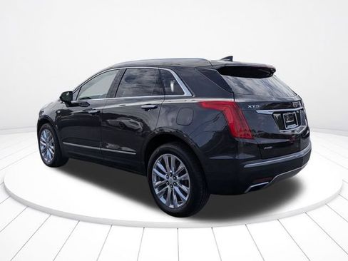 Used 2017 Cadillac XT5 Platinum w/ Driver Assist Package AWD/4WD image 5