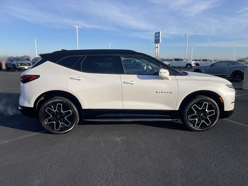 Certified 2024 Chevrolet Blazer RS w/ Driver Confidence II Package image 6