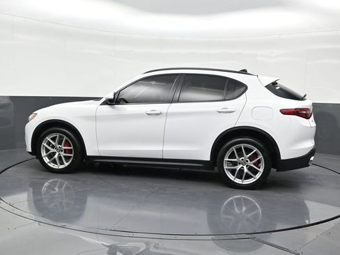 Used 2019 Alfa Romeo Stelvio Ti Sport w/ Quick Order Package 22S Sport image 2