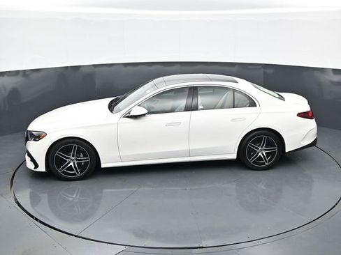 Used 2025 Mercedes-Benz E 450 4MATIC Sedan image 35