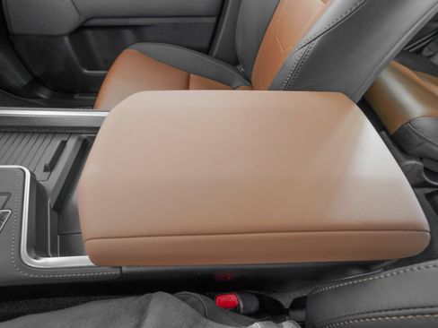 Used 2025 Lexus GX 550 550 Luxury+ image 33