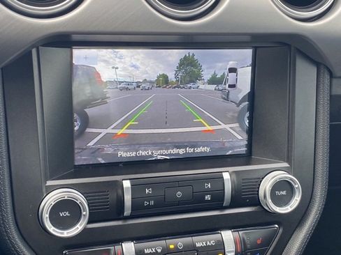 Used 2021 Ford Mustang Premium image 17