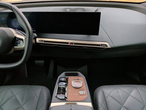 Certified 2023 BMW iX M60 w/ Executive Package image 32