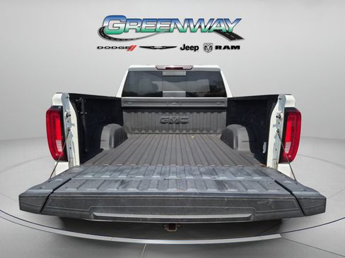 Used 2021 GMC Sierra 1500 SLT AWD/4WD image 3