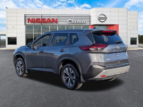 Certified 2023 Nissan Rogue SV image 5