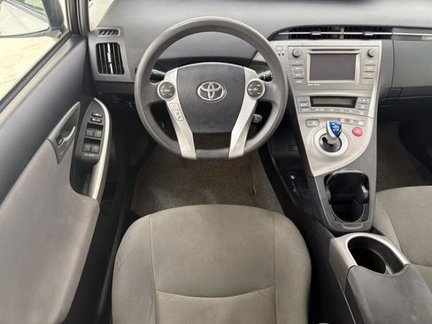 Used 2015 Toyota Prius Three FWD image 27