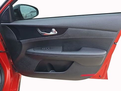 Used 2022 Kia Forte GT-Line w/ GT-Line Technology Package image 17