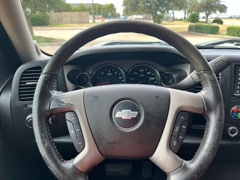 Used 2009 Chevrolet Silverado 1500 LT w/ Texas Edition image 20