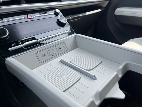 Used 2025 Hyundai Santa Fe SEL image 44