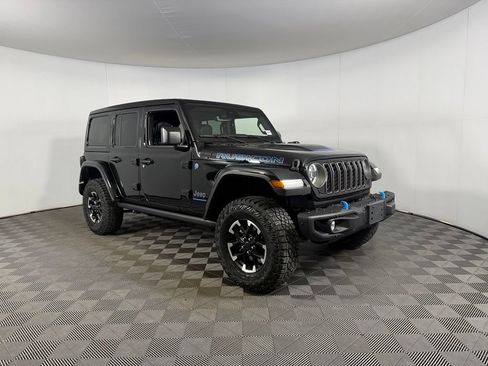 Used 2024 Jeep Wrangler Unlimited Rubicon 4xe AWD/4WD image 3