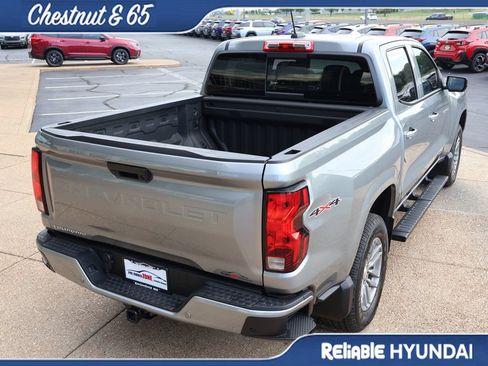 Used 2026 Chevrolet Colorado LT w/ Advanced Trailering Package AWD/4WD image 6
