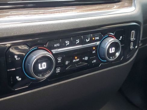 Used 2022 Chevrolet Silverado 1500 RST image 27