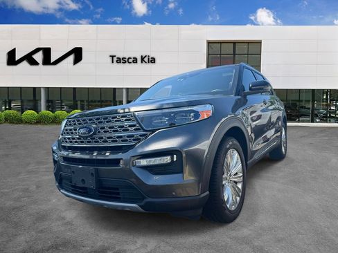 Used 2020 Ford Explorer Limited AWD/4WD image 3