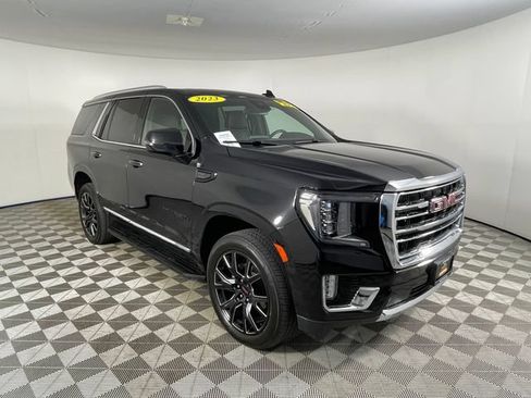 Used 2023 GMC Yukon SLT w/ SLT Luxury Package AWD/4WD image 23