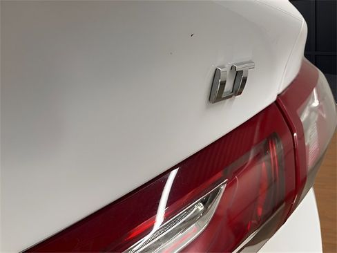 Used 2024 Chevrolet Malibu LT image 46