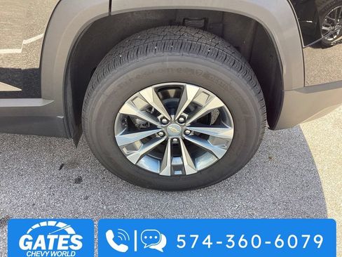 Used 2026 Chevrolet Equinox LT FWD image 28