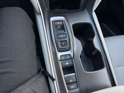 Used 2021 Honda Accord Touring image 17