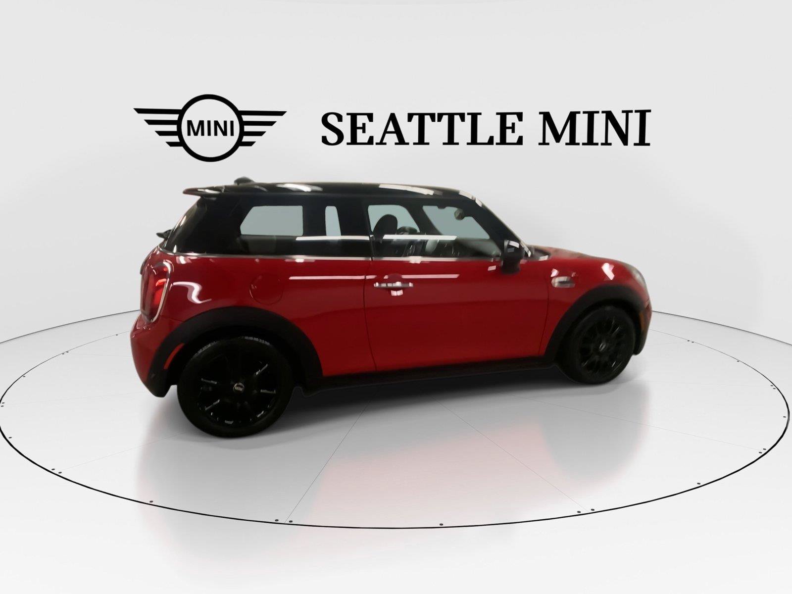 Used 2021 MINI Cooper 2-Door Hardtop w/ 6.5" Touchscreen Package FWD image 12
