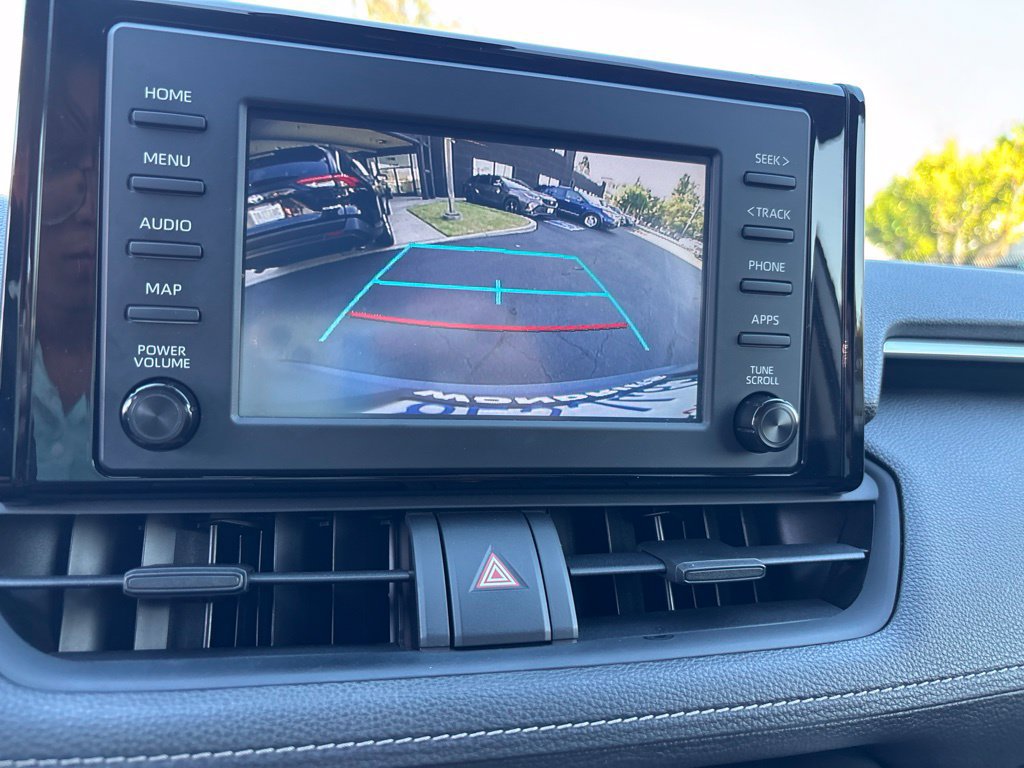 Used 2019 Toyota RAV4 LE w/ Carpet Mat Package FWD image 22