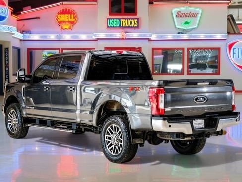 Used 2018 Ford F250 Lariat w/ Lariat Value Package image 4