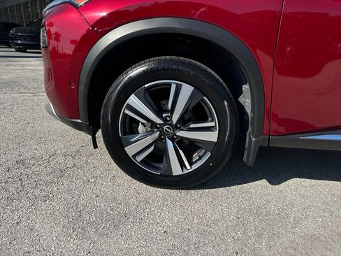 Certified 2023 Nissan Rogue Platinum FWD image 27