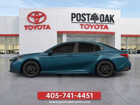 New 2026 Toyota Camry Hybrid FWD image 3