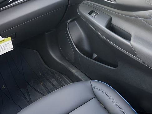 New 2026 Buick Envista Sport Touring w/ Convenience I Package FWD image 25