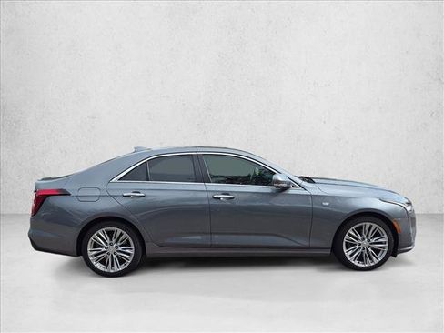 Used 2020 Cadillac CT4 Premium Luxury RWD image 4