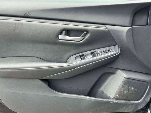 Used 2024 Nissan Sentra SV image 14