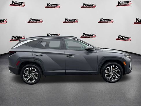 Used 2025 Hyundai Tucson Limited AWD/4WD image 4