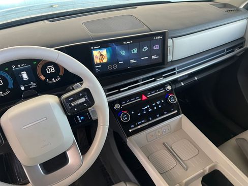 Used 2025 Hyundai Santa Fe SEL image 21