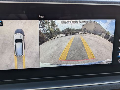 Used 2023 Mercedes-Benz GLS 450 4MATIC image 34