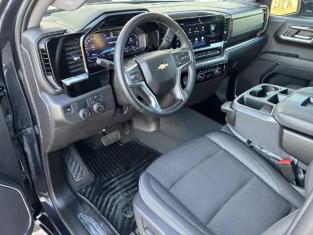 Used 2024 Chevrolet Silverado 1500 LT RWD image 2