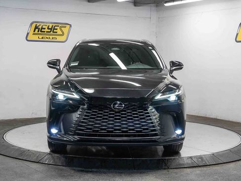 Used 2025 Lexus RX 350 FWD w/ Technology Package image 6
