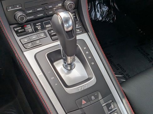 Used 2025 Porsche 718 Cayman GT4 image 19