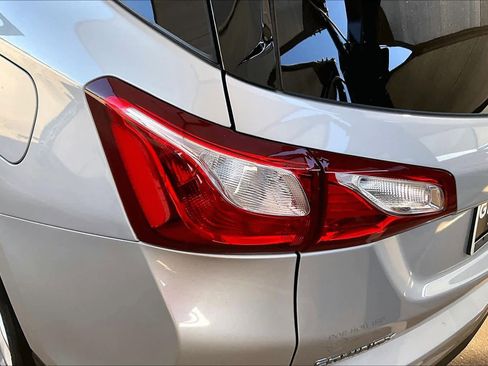 Used 2020 Chevrolet Equinox LT image 25