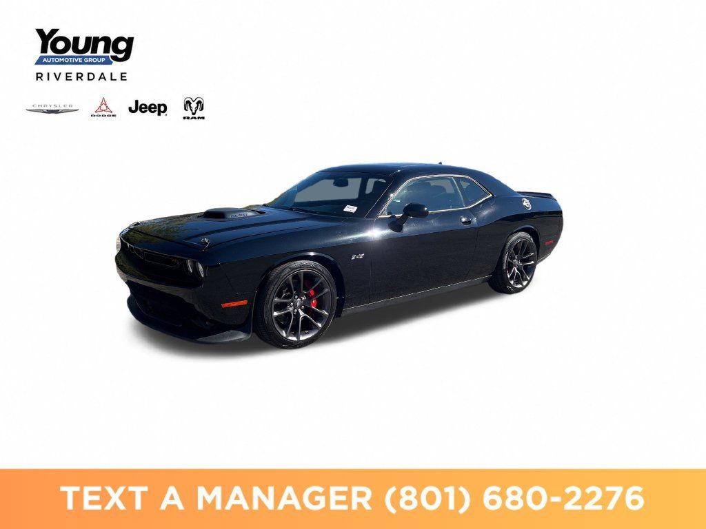 Used 2023 Dodge Challenger R/T w/ Plus Package RWD 360° Tour