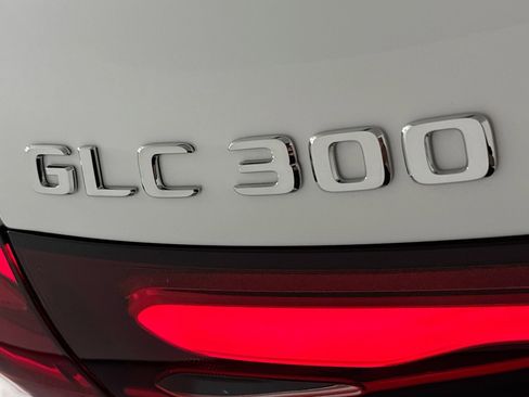 New 2026 Mercedes-Benz GLC 300 GLC 300 image 8