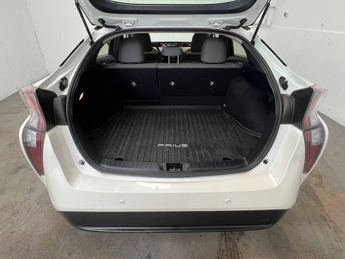 Used 2018 Toyota Prius Two w/ Prius Two Safety Plus Package FWD image 26