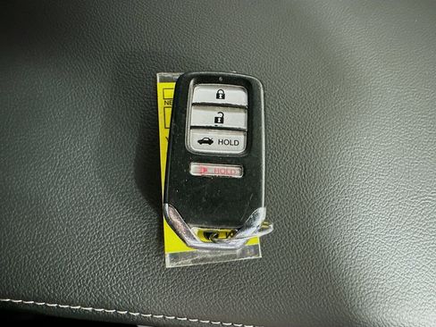 Used 2018 Honda Accord Sport image 39