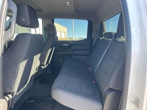 Used 2019 Chevrolet Silverado 1500 Custom Trail Boss w/ Custom Convenience Package image 18