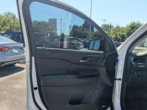 Used 2021 GMC Acadia AT4 AWD/4WD image 10