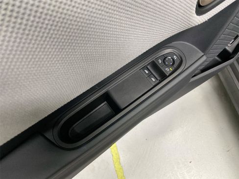 Certified 2025 MINI Cooper S image 19