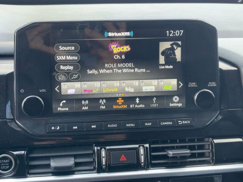 Used 2023 Nissan Pathfinder SL w/ Lighting Package (N92) image 21