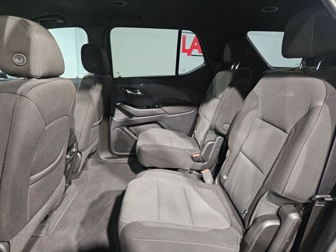 Used 2023 Chevrolet Traverse LT FWD image 35