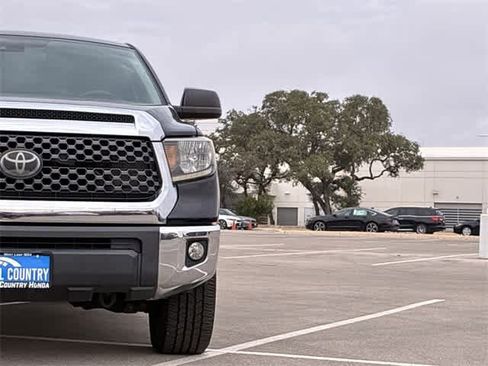 Used 2018 Toyota Tundra SR5 image 12