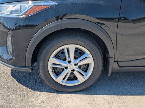 New 2025 Nissan Kicks Play S image 9