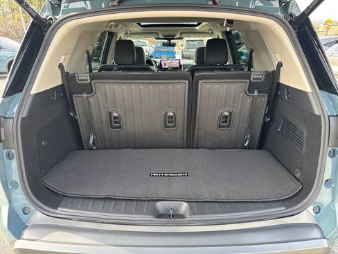 New 2026 Nissan Pathfinder Platinum image 24