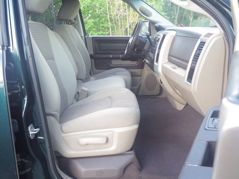 Used 2011 RAM 1500 Classic SLT AWD/4WD image 19