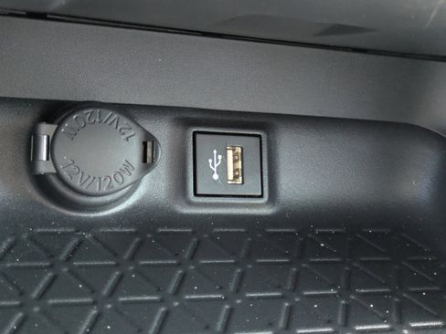 Used 2025 Toyota RAV4 XLE w/ Convenience Package FWD image 22
